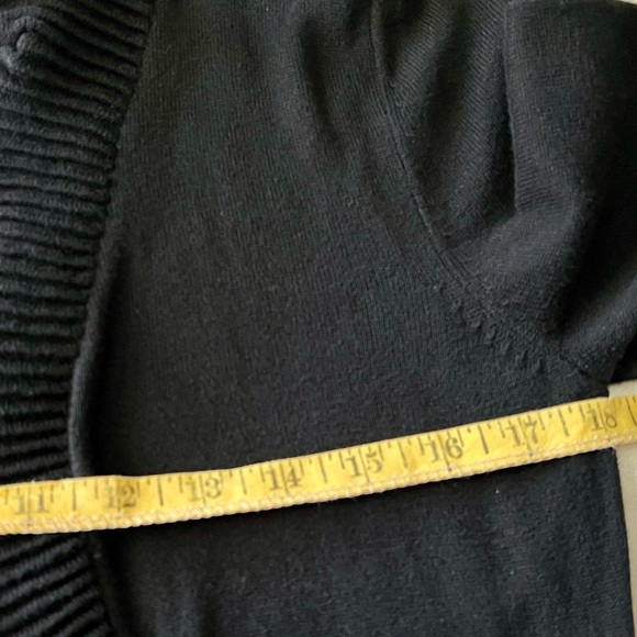 INC Black Ruffle Cropped Cardigan Sweater Jacket Size Medium - Picture 9 of 11